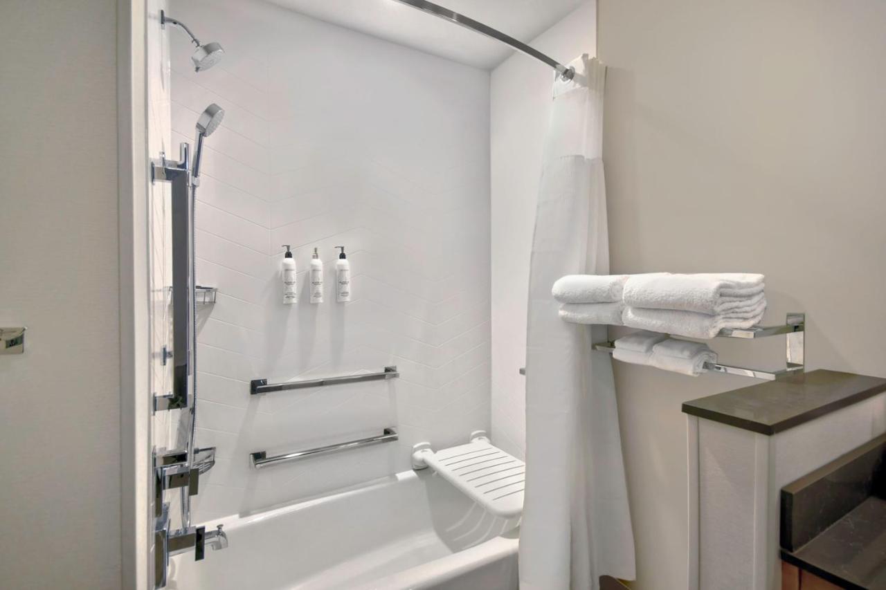 Fairfield By Marriott Inn & Suites Cincinnati North West Chester Bagian luar foto